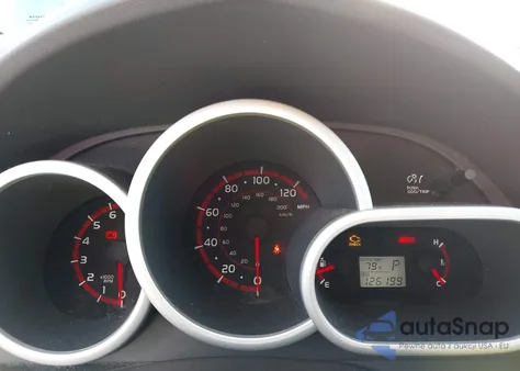 2009 Toyota Matrix z USA, uszkodzony, nr VIN 2T1KU40E49C159686